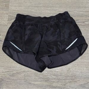Lululemon hotty hot shorts camo 6